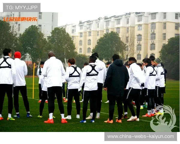 球队在例行赛中展示新战术并获得试验成果，球队在例行赛中展示新战术并获得试验成果英语