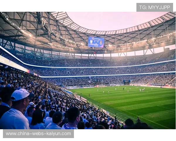 大连英博一次精准直塞险些完成破门 大连英博一次精准直塞险些完成破门